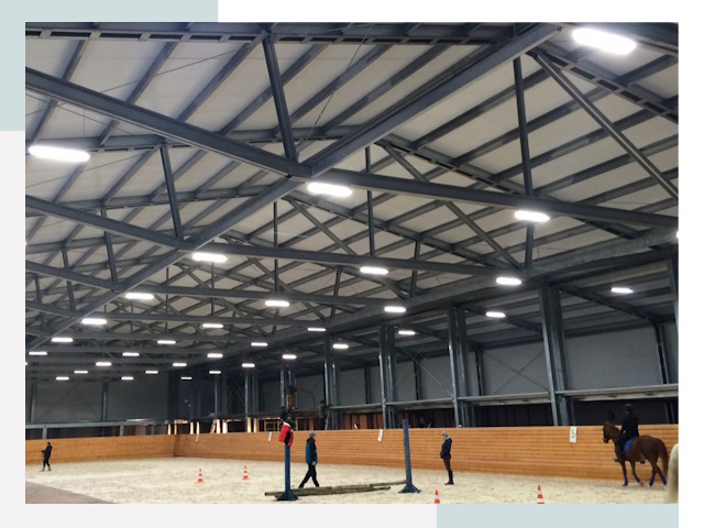 Строительство конных манежей от 637 руб в Казань