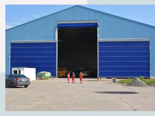 Ангарные ворота в Казань от СтальСтрой-Кзн по цене 637 руб.